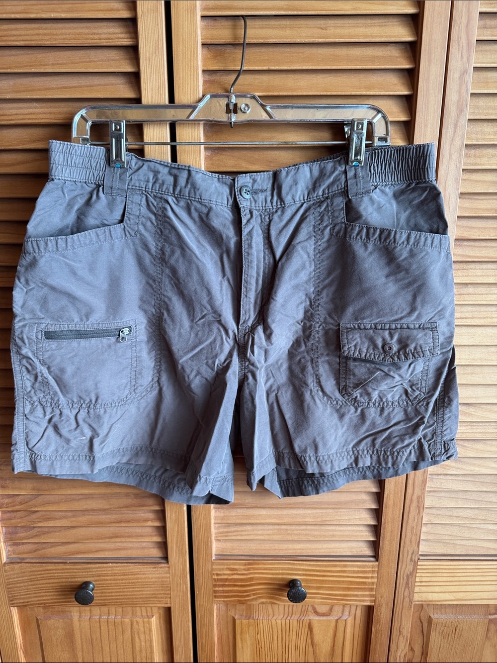Columbia Women's Athletic Brown Quick-Dry Shorts